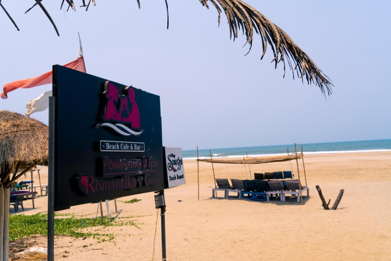Village Susegat Beach Resort Morjim Bagian luar foto